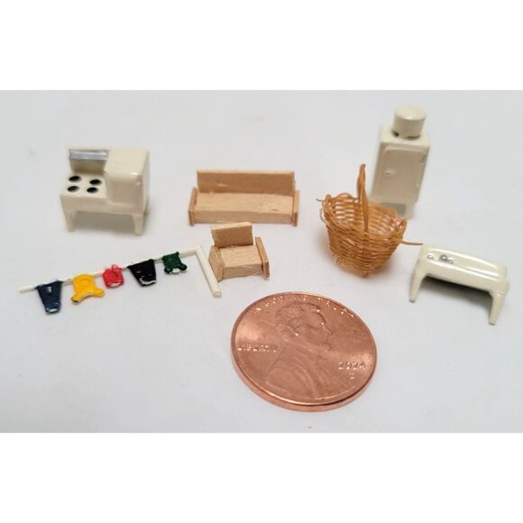 Vintage Lot of 7 Miniature Dollhouse Furniture Sofa Basket Clothesline More - Picture 2 of 3